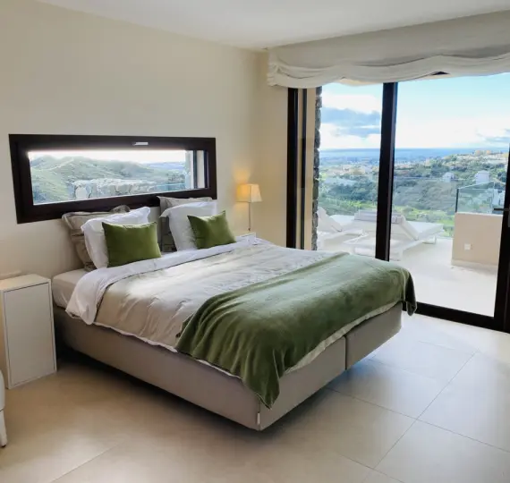 Краткосрочная аренда апартаментов на среднем этаже в Benahavís