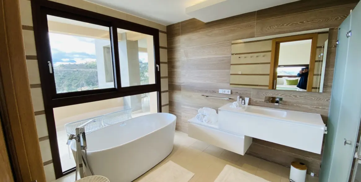 Краткосрочная аренда апартаментов на среднем этаже в Benahavís 11