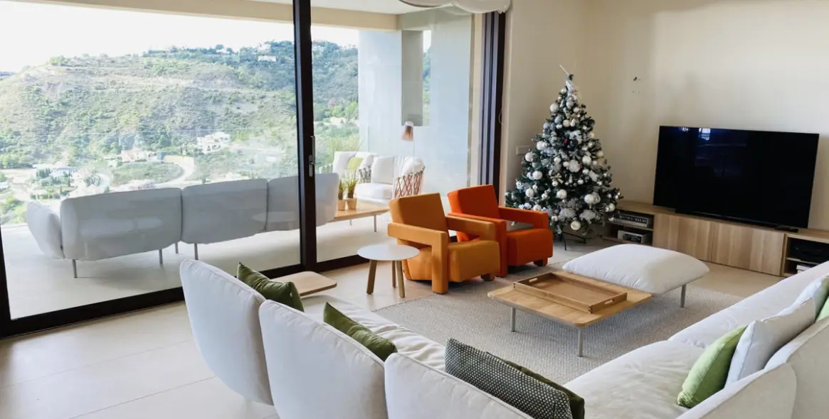 Short-term rent of middle floor apartment in Benahavís 21