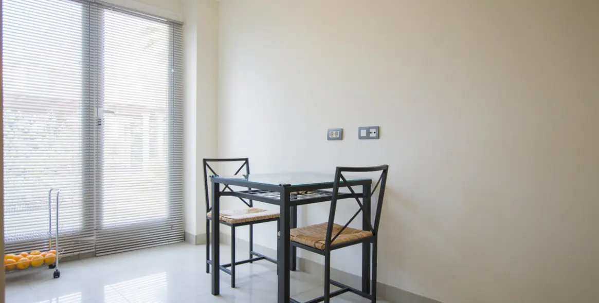 Short-term rent of townhouse in New Golden Mile 8