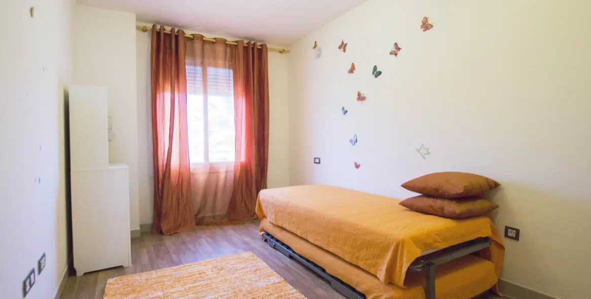 Short-term rent of townhouse in New Golden Mile 9