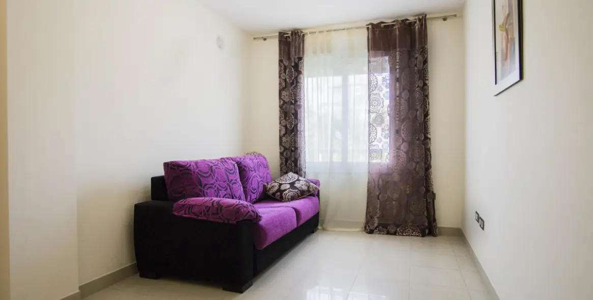 Short-term rent of townhouse in New Golden Mile 10