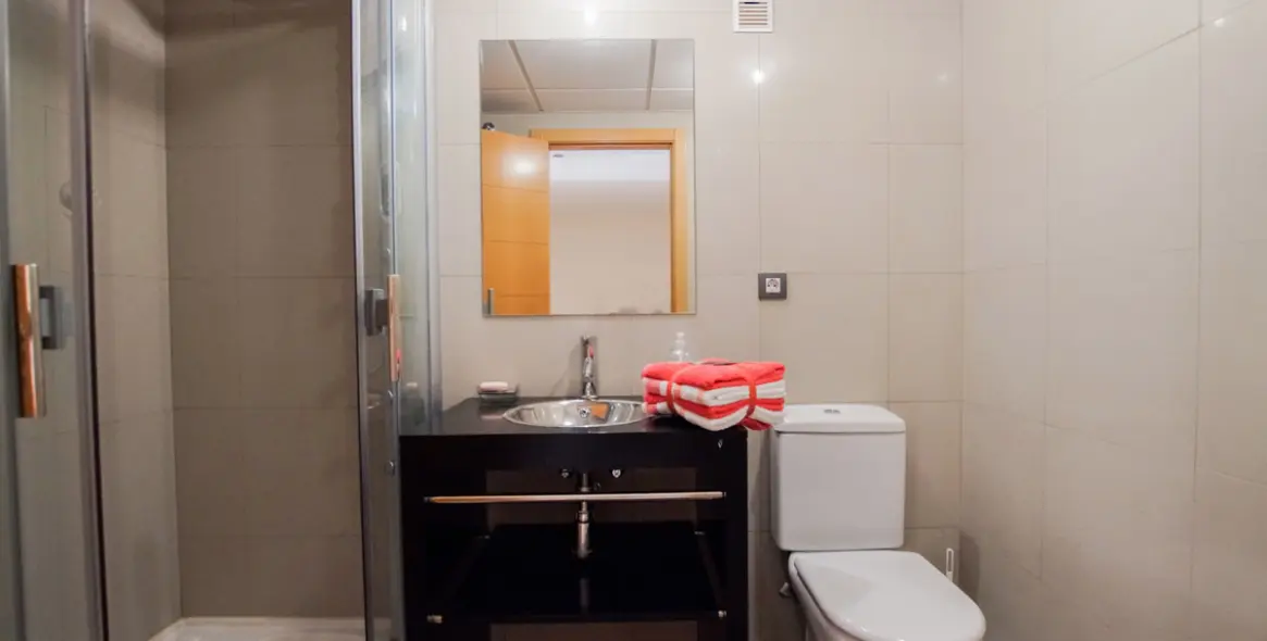 Short-term rent of townhouse in New Golden Mile 13