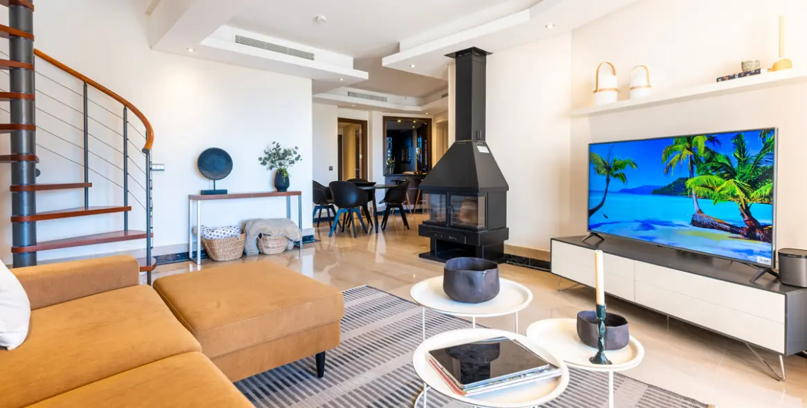 Краткосрочная аренда двухуровневого пентхауса в Estepona 4