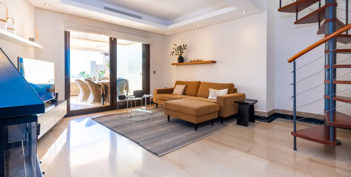 Краткосрочная аренда двухуровневого пентхауса в Estepona 5