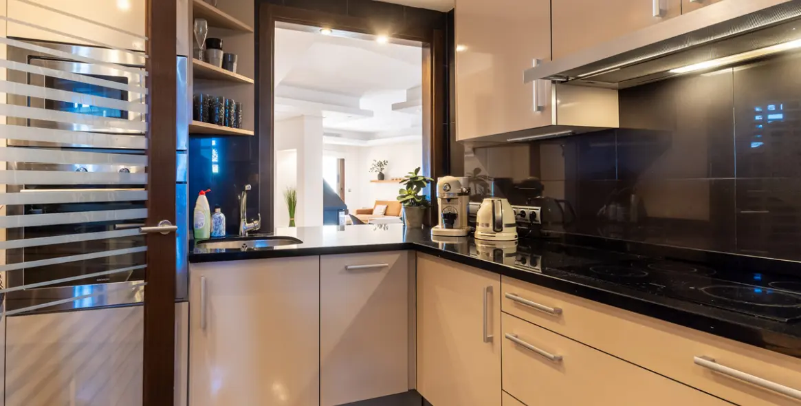 Краткосрочная аренда двухуровневого пентхауса в Estepona 6