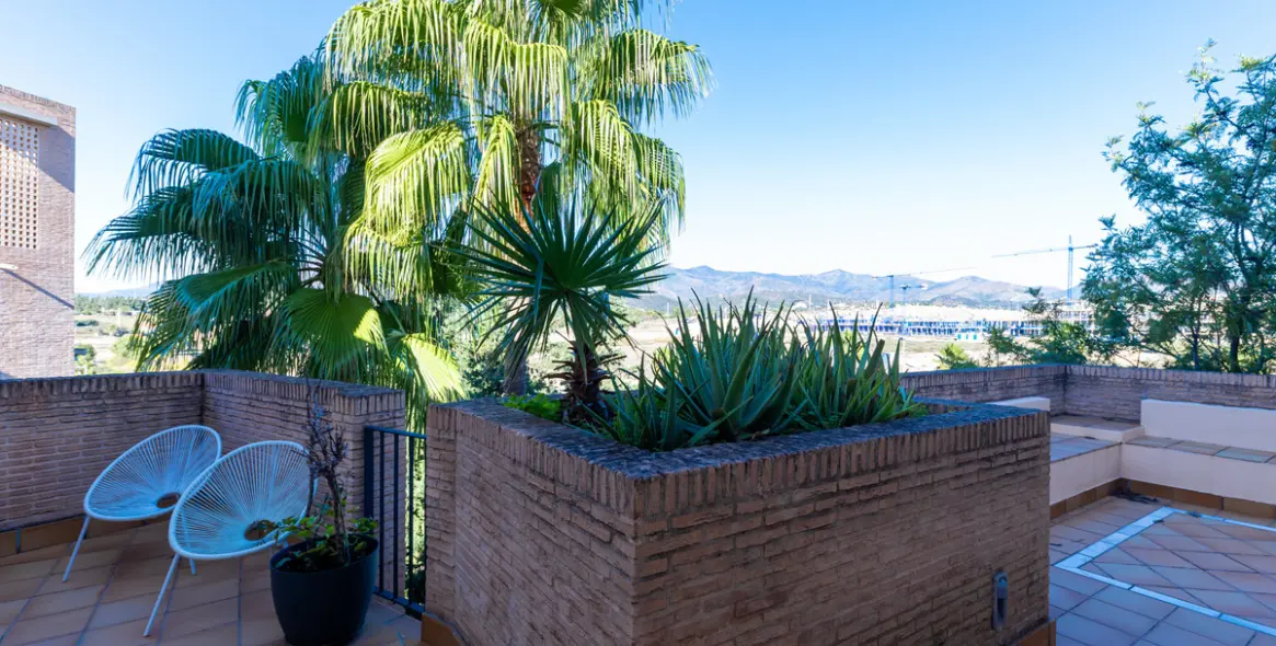 Краткосрочная аренда двухуровневого пентхауса в Estepona 15