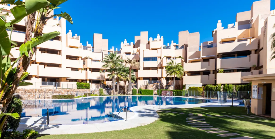 Short-term rent of penthouse duplex in Estepona 31