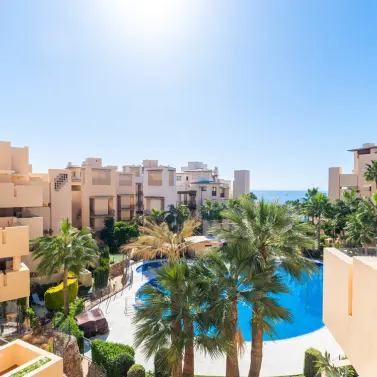 Short-term rent of penthouse duplex in Estepona