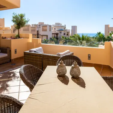 Short-term rent of penthouse duplex in Estepona