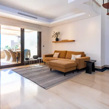Short-term rent of penthouse duplex in Estepona