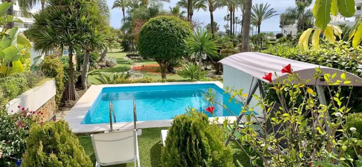 Short-term rent of ground floor apartment in Puerto Banús 0