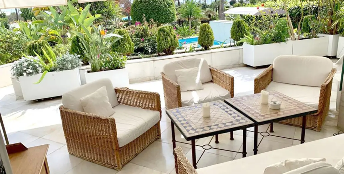 Long-term rent of ground floor apartment in Puerto Banús 2