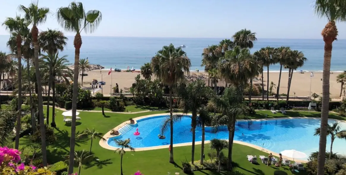 Long-term rent of ground floor apartment in Puerto Banús 3