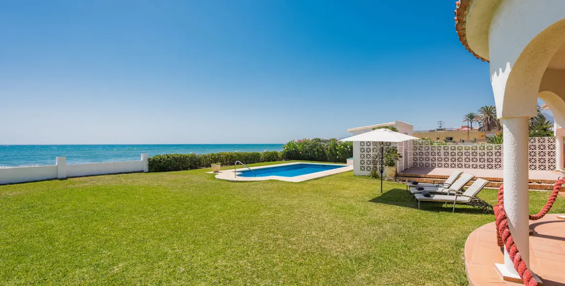 Краткосрочная аренда  отдельно стоящей виллы в Marbesa 3