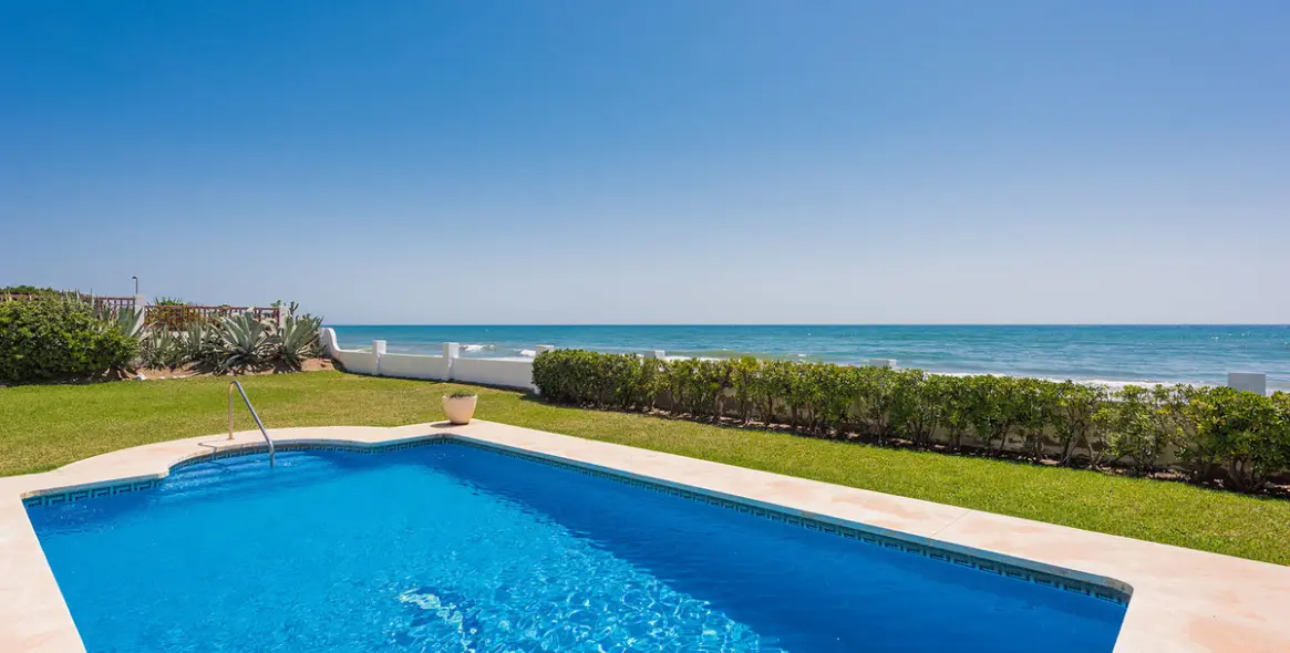 Краткосрочная аренда  отдельно стоящей виллы в Marbesa 5