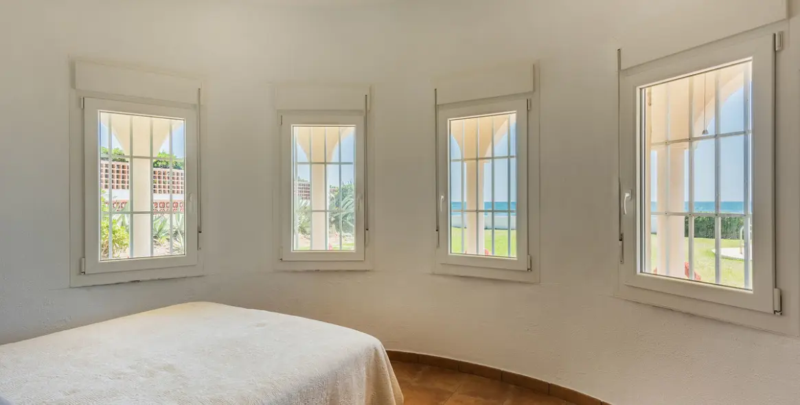 Краткосрочная аренда  отдельно стоящей виллы в Marbesa 22