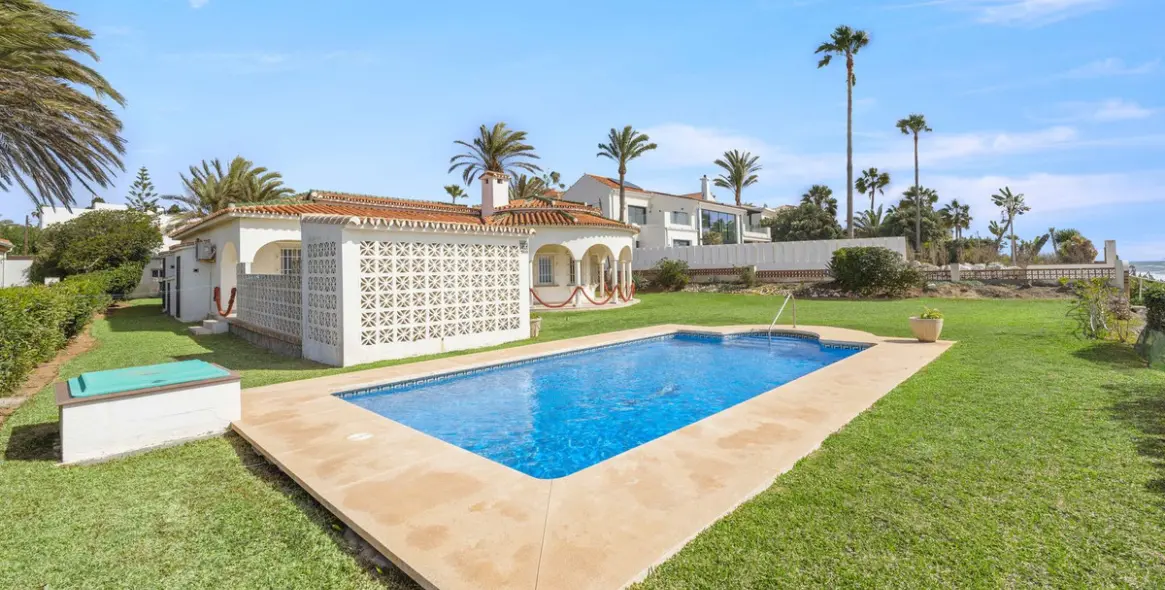 Краткосрочная аренда  отдельно стоящей виллы в Marbesa 29