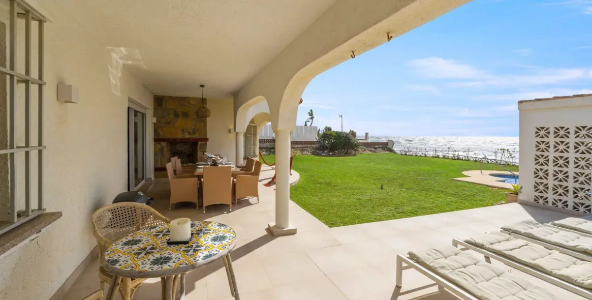 Краткосрочная аренда  отдельно стоящей виллы в Marbesa 32