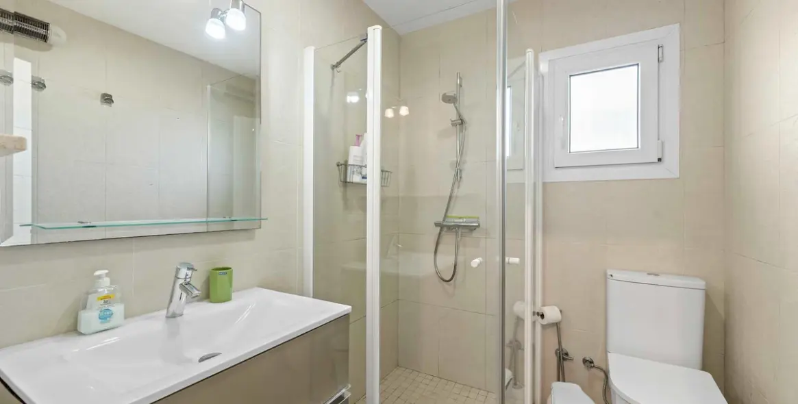 Краткосрочная аренда  отдельно стоящей виллы в Marbesa 40