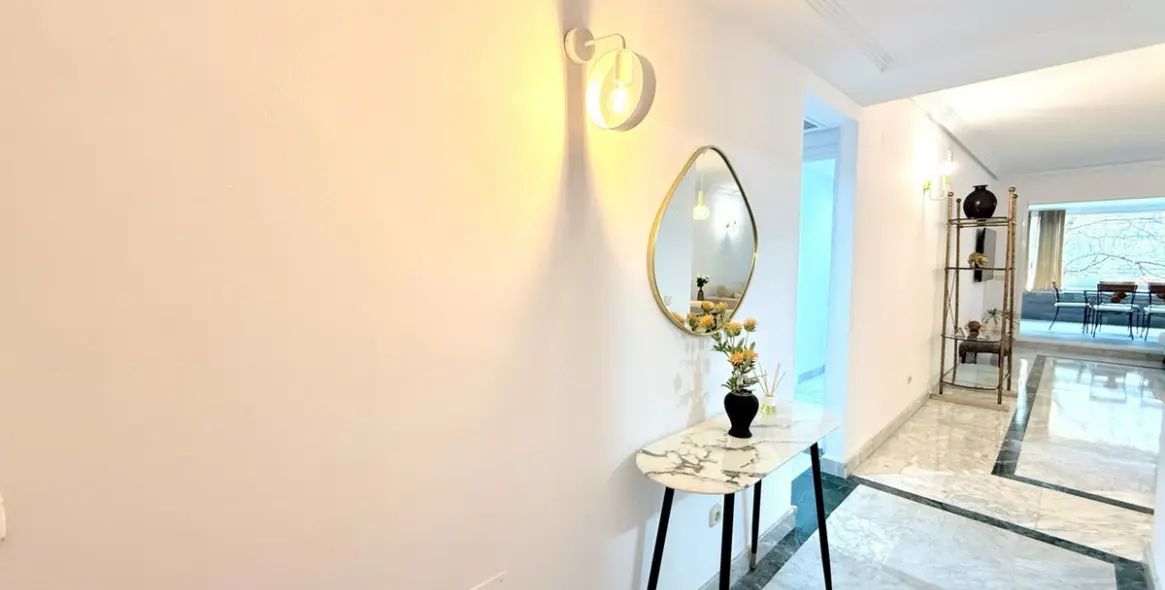 Short-term rent of middle floor apartment in Puerto Banús 3