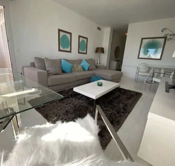 Long-term rent of middle floor apartment in Puerto Banús