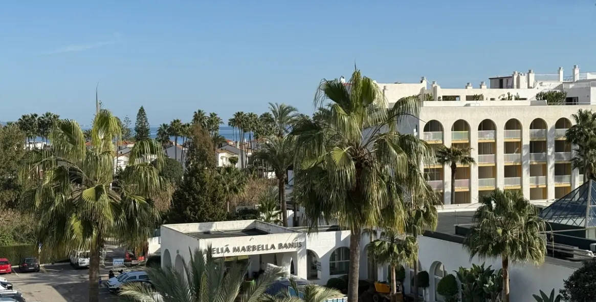 Long-term rent of penthouse duplex in Puerto Banús 30