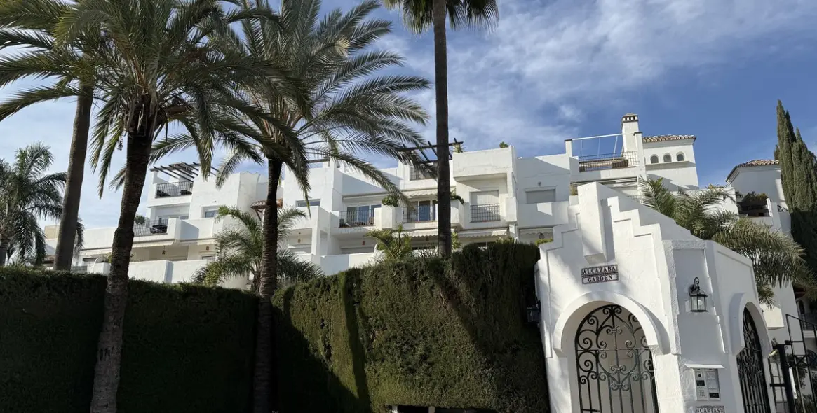 Краткосрочная аренда двухуровневого пентхауса в Puerto Banús 28