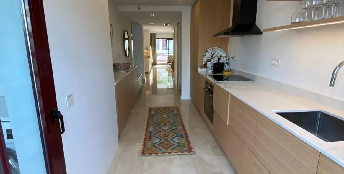 Short-term rent of middle floor apartment in San Pedro de Alcántara 8