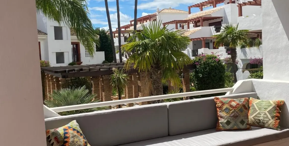 Short-term rent of middle floor apartment in San Pedro de Alcántara 10