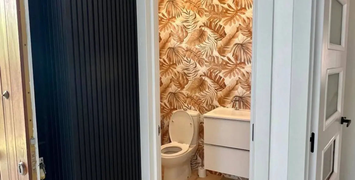 Long-term rent of semi-detached house in The Golden Mile 16