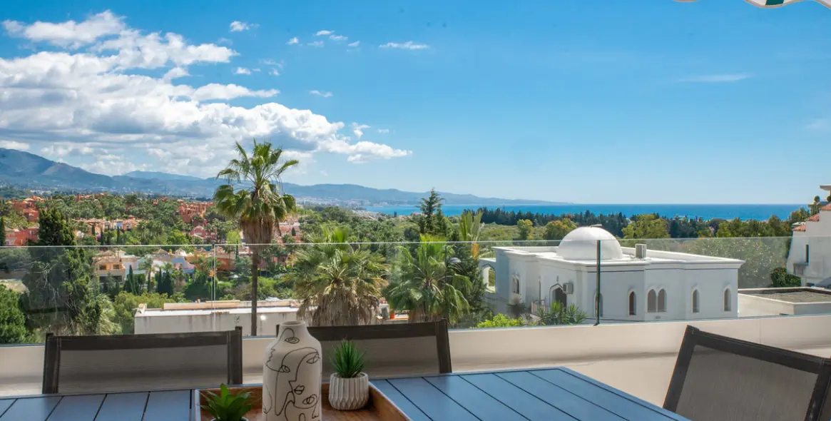 Short-term rent of middle floor apartment in Nueva Andalucía 1