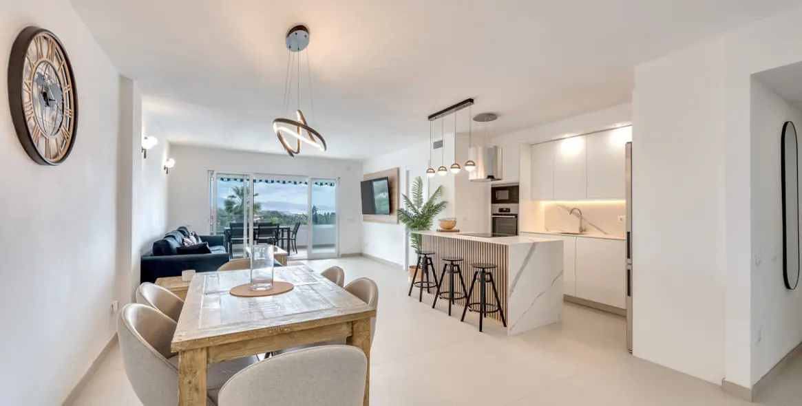 Short-term rent of middle floor apartment in Nueva Andalucía 2