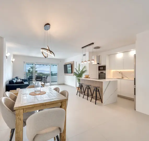 Short-term rent of middle floor apartment in Nueva Andalucía