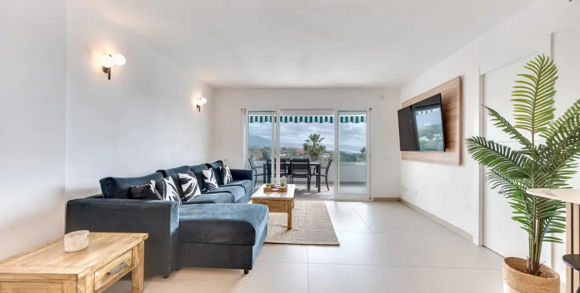 Short-term rent of middle floor apartment in Nueva Andalucía 10