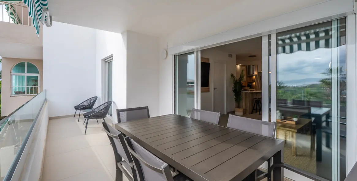 Short-term rent of middle floor apartment in Nueva Andalucía 13