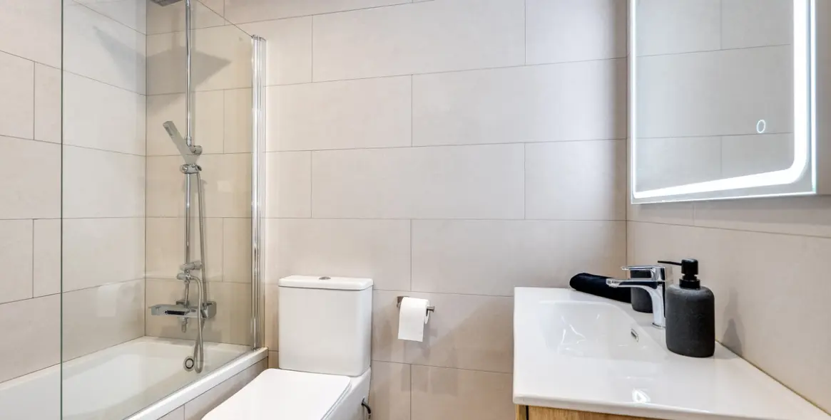 Short-term rent of middle floor apartment in Nueva Andalucía 21