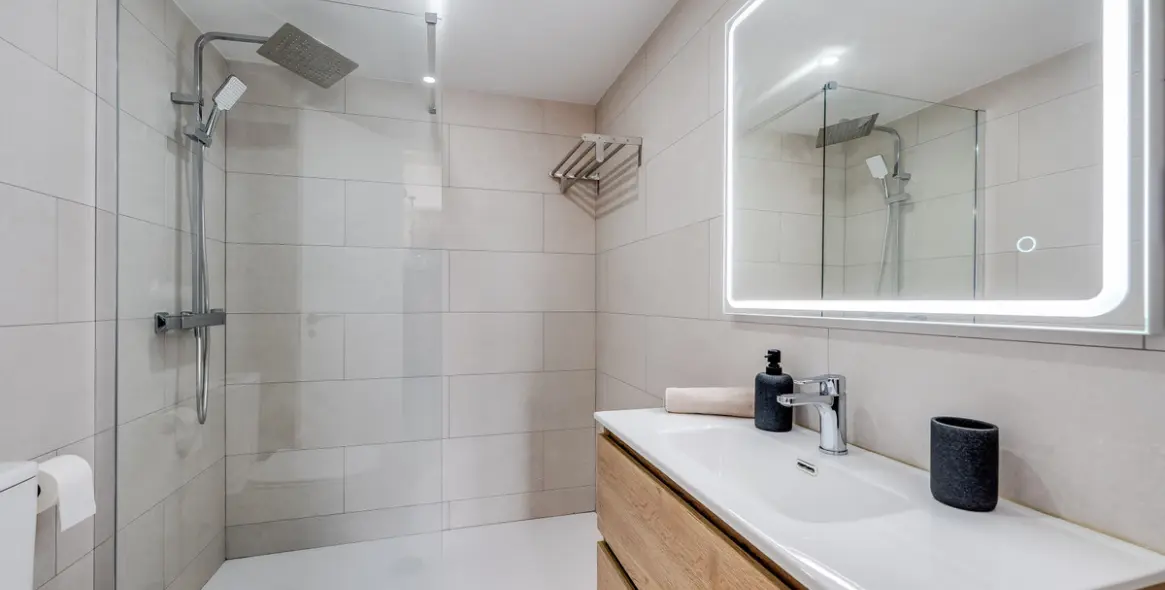 Short-term rent of middle floor apartment in Nueva Andalucía 25