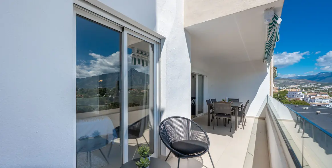 Short-term rent of middle floor apartment in Nueva Andalucía 34