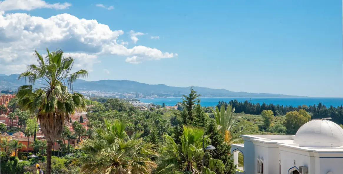 Short-term rent of middle floor apartment in Nueva Andalucía 36