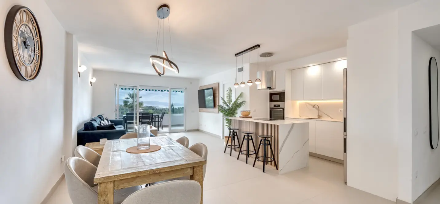 Short-term rent of middle floor apartment in Nueva Andalucía 1