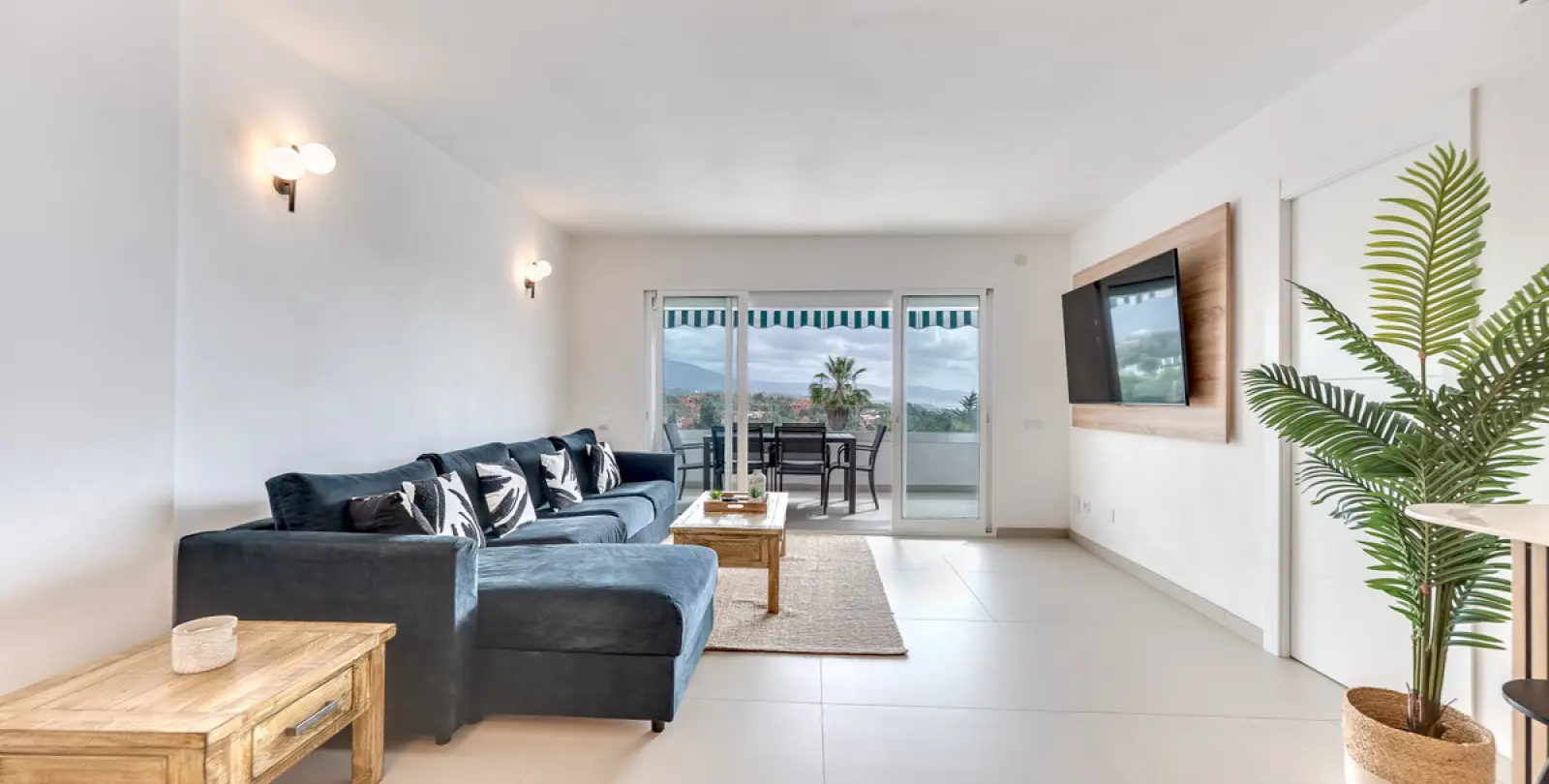 Short-term rent of middle floor apartment in Nueva Andalucía 10