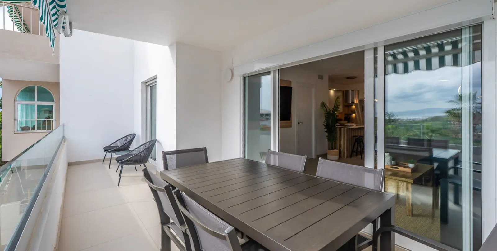 Short-term rent of middle floor apartment in Nueva Andalucía 13