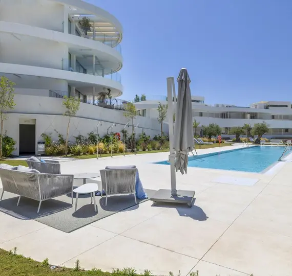 Short-term rent of middle floor apartment in Benahavís