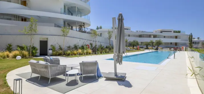 Short-term rent of middle floor apartment in Benahavís 4