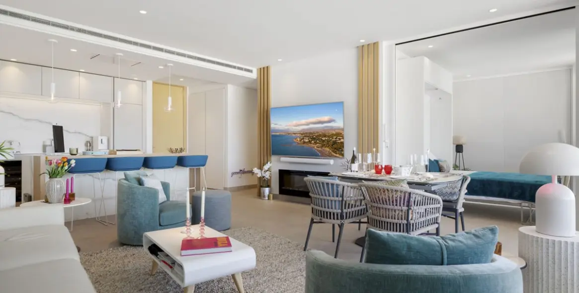 Short-term rent of middle floor apartment in Benahavís 11