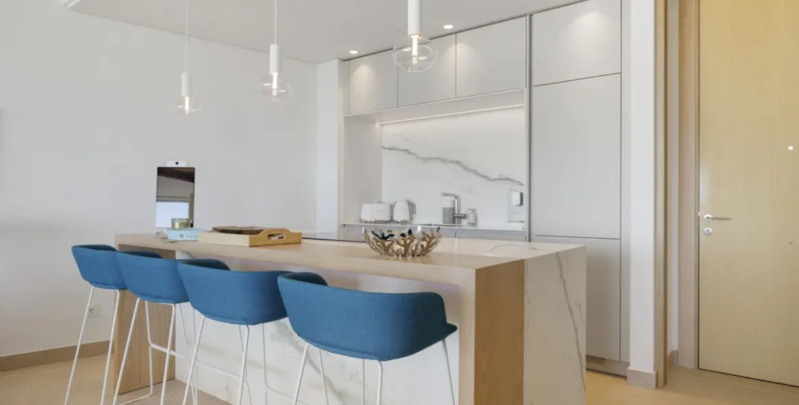 Short-term rent of middle floor apartment in Benahavís 13