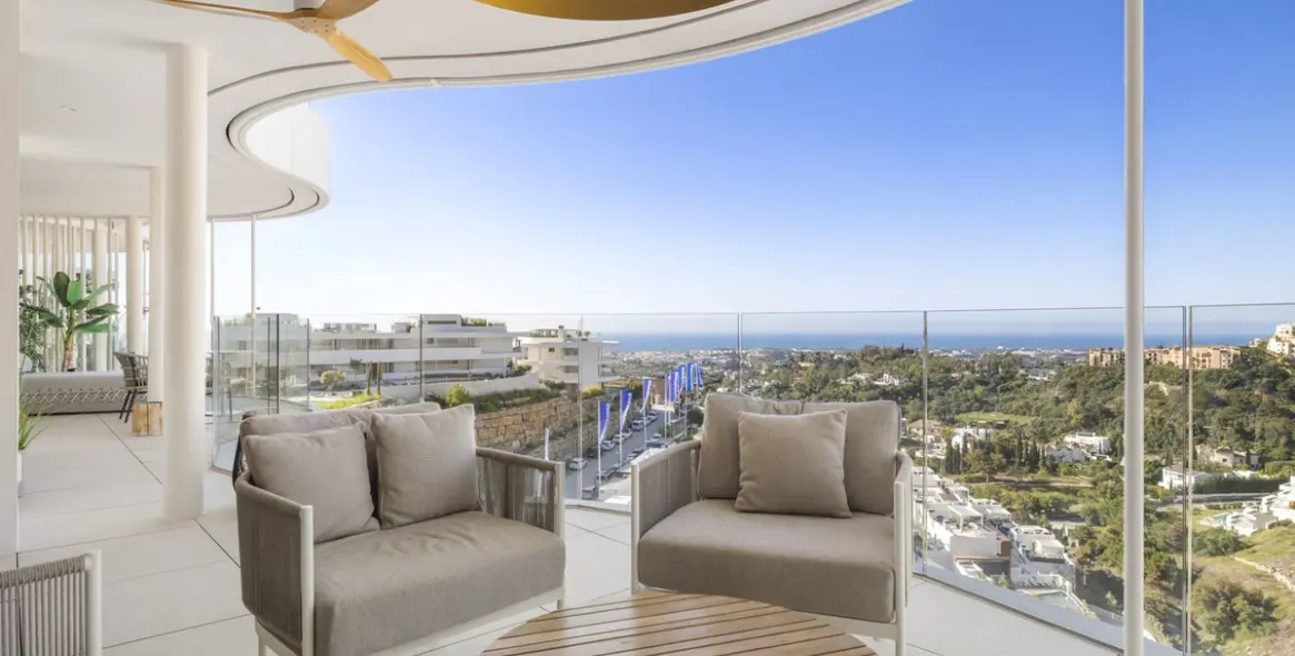 Short-term rent of middle floor apartment in Benahavís 18