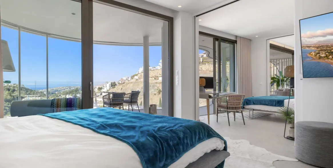 Short-term rent of middle floor apartment in Benahavís 25