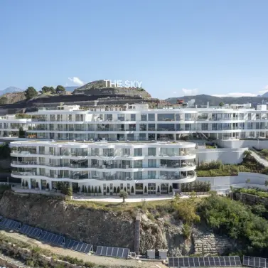 Short-term rent of middle floor apartment in Benahavís